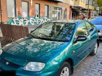 Używany Mazda 323C 88 KM (64 kW) 1996 Zielony Sedan/Limuzyna