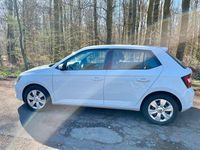 Gebraucht Skoda Fabia Ambition 90 PS (66 kW) 2015 Weiß Kleinwagen