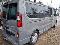 Gebraucht Opel Vivaro 145 PS (106 kW) 2017 Grau Van / Kleinbus
