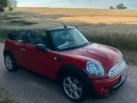 Gebraucht Mini Cooper Cabriolet 116 PS (85 kW) 2011 Rot Cabrio