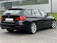 gebraucht BMW 330 Baureihe 3 Touring d *Navi*Xenon*AHK*Memory