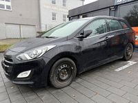 Gebraucht Hyundai i30 Trend 101 PS (74 kW) 2017 Schwarz Kombi