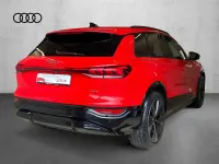 Gebraucht Audi Q6 e-tron Ambiente 284 kW (387 PS) 2025 Rot SUV