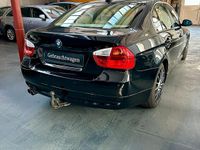 Gebraucht BMW 325 218 PS (160 kW) 2005 Schwarz Limousine