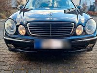 Gebraucht Mercedes E500 Avantgarde 306 PS (225 kW) 2004 Schwarz Limousine