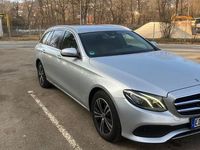 Gebraucht Mercedes E220 Avantgarde 194 PS (142 kW) 2019 Silber Kombi