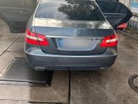 Second-hand Mercedes E220 2011 Negru Berlinǎ