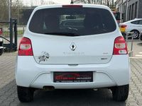 Gebraucht Renault Twingo Night&Day 75 PS (55 kW) 2011 Gletscherweiss Kleinwagen
