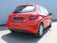 Gebraucht Peugeot 208 Active 82 PS (60 kW) 2018 Orange Kleinwagen