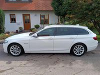 Gebraucht BMW 520 190 PS (139 kW) 2017 Weiß Kombi