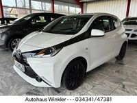 Gebraucht Toyota Aygo Edition-S 69 PS (50 kW) 2017 Silver mica metallic Kleinwagen