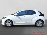 Gebraucht Toyota Yaris Comfort 72 PS (52 kW) 2022 Pure) white ii (weiss Kleinwagen