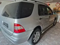 Gebraucht Mercedes ML270 163 PS (119 kW) 2002 Silber SUV