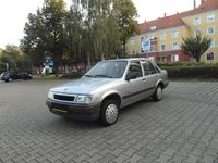 Gebraucht Opel Corsa 60 PS (44 kW) 1991 Silber Limousine