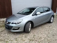 Gebraucht Opel Astra Active 131 PS (96 kW) 2013 Grau Limousine