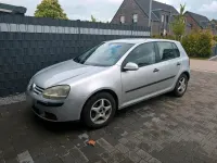 Gebraucht VW Golf V 75 PS (55 kW) 2004 Silber Kleinwagen