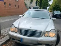 Gebraucht Mercedes C180 143 PS (105 kW) 2003 Silber Limousine
