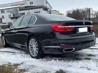 Gebraucht BMW 730 265 PS (194 kW) 2016 Grau Limousine
