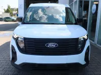 Neu Ford Transit Courier 125 PS (91 kW) 2026 Weiß Van