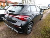 Neu Hyundai i20 Select 90 PS (66 kW) 2026 Schwarz metallic Kleinwagen