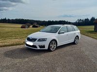 Gebraucht Skoda Octavia RS 184 PS (135 kW) 2015 Weiß Kleinwagen