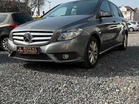 Gebraucht Mercedes B180 109 PS (80 kW) 2014 Grau Van / Kleinbus