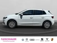 Gebraucht Skoda Fabia Selection 116 PS (85 kW) 2025 Moonweiss metallic Kleinwagen