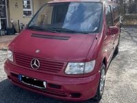 Gebraucht Mercedes V220 122 PS (89 kW) 2000 Rot Van / Kleinbus