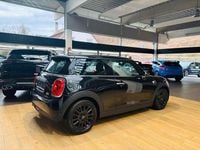Gebraucht Mini ONE 102 PS (75 kW) 2021 Midnight black metallic Kleinwagen