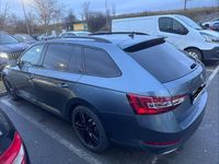 Gebraucht Skoda Superb SportLine 179 PS (131 kW) 2018 Grau Kombi