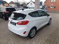 Gebraucht Ford Fiesta Cool & Connect 75 PS (55 kW) 2021 Weiß Kleinwagen