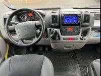 Gebraucht Peugeot Boxer 158 PS (116 kW) 2011 Gelb Van