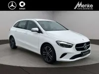 Gebraucht Mercedes B180 136 PS (100 kW) 2024 Unilack polarweiß Kleinwagen