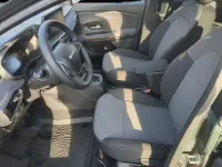 Neu Dacia Jogger Extreme 141 PS (103 kW) 2025 Grün Van / Kleinbus