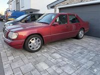 Second-hand Mercedes E320 220 CP (161 kW) 1995 Roșu Berlinǎ