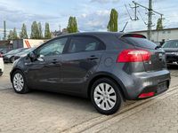 Second-hand Kia Rio 109 CP (80 kW) 2014 Gri Berlinǎ