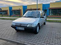 Gebraucht Peugeot 205 54 PS (39 kW) 1991 Silber Kleinwagen