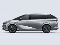 Neu XPENG X9 235 kW (320 PS) 2026 Silber frost silver Van / Kleinbus