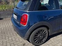 Gebraucht Mini Cooper 136 PS (100 kW) 2016 Blau Kleinwagen