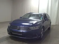 Gebraucht VW Passat GTI 218 PS (160 kW) 2021 Aquamarinblau metallic Kombi