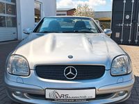 Gebraucht Mercedes SLK230 197 PS (144 kW) 2002 Silbermet. Cabrio
