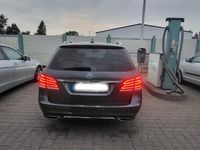 Gebraucht Mercedes E250 204 PS (150 kW) 2013 Grau Kombi