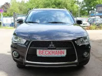 Używany Mitsubishi Outlander Invite 156 KM (114 kW) 2012 Czarny SUV