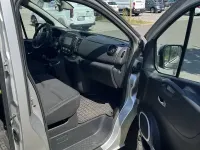 Gebraucht Opel Vivaro 125 PS (91 kW) 2017 Silber Van / Kleinbus