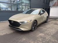 Neu Mazda 3 Homura-Line 140 PS (102 kW) 2026 Zircon sand Limousine