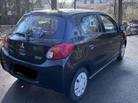 Gebraucht Mitsubishi Space Star 71 PS (52 kW) 2015 Schwarz Limousine