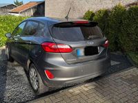 Gebraucht Ford Fiesta Cool & Connect 101 PS (74 kW) 2023 Grau Limousine