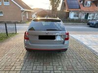 gebraucht Skoda Octavia Combi 2.0 TDI (Green tec) DSG RS