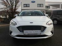 Gebraucht Ford Focus Titanium 125 PS (91 kW) 2019 Weiß Limousine