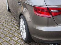 Gebraucht Audi A3 Ambiente 150 PS (110 kW) 2015 Grau Limousine